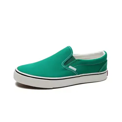 TRENDS FOR CASUAL CANVAS SHOES