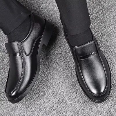 OVERSIZED LEATHER SHOES FOR MEN
