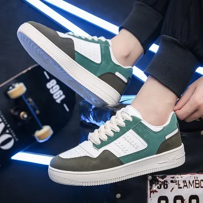 NEW MEN'S WHITE SHOES