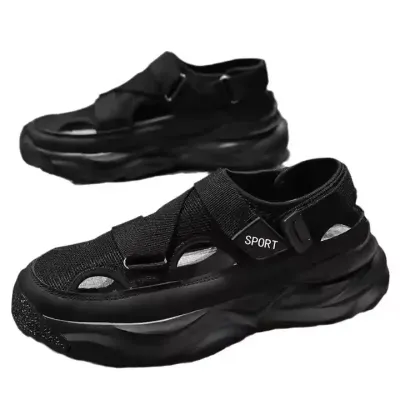 BREATHABLE SPORTS SHOES
