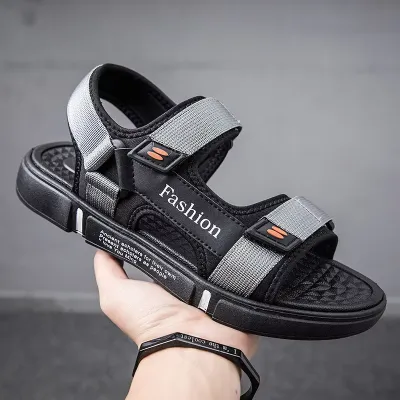 OUTDOOR WATER SLIPPERS