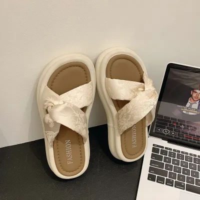 Thick-soled Beach Slippers