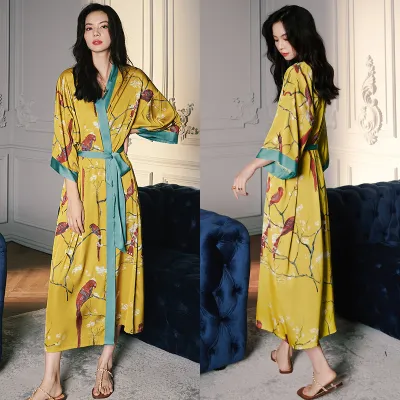  THREE-QUARTER SLEEVE NIGHTGOWN 