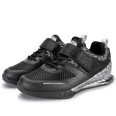 MEN BREATHABLE SPORTS SHOES