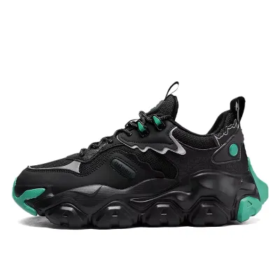 RETRO FAMOUS SNEAKERS
