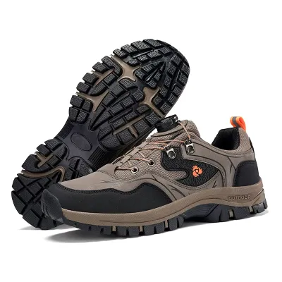 WATERPROOF CLIMBING BOOTS 
