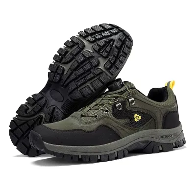WATERPROOF CLIMBING BOOTS 