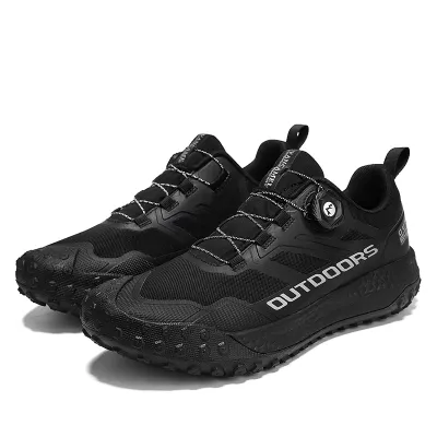 COMFORTABLE WATERPROOF SPORTS SHOES
