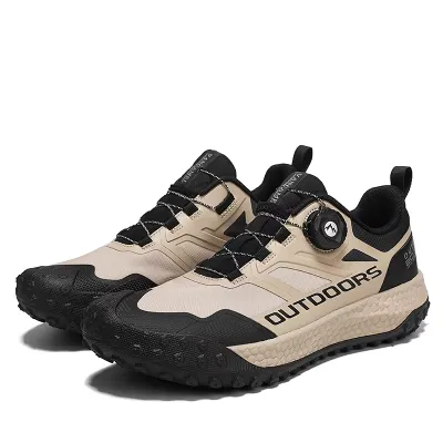 COMFORTABLE WATERPROOF SPORTS SHOES