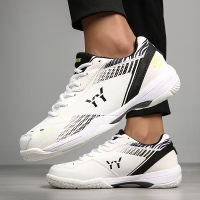 BREATHABLE BADMINTON SHOES