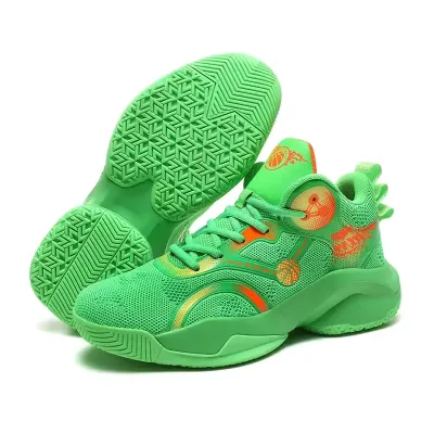LIGHTWEIGHT BASKETBALL SNEAKERS