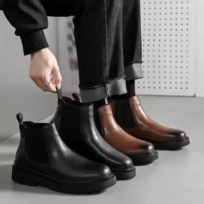 ANTI-SLIPPERY LEATHER BOOTS