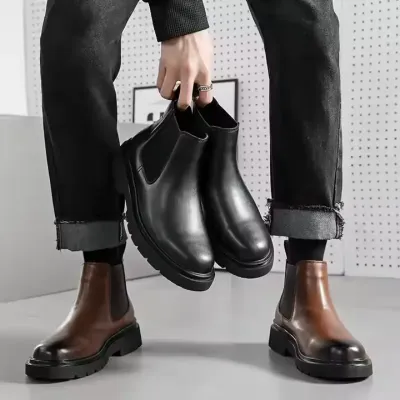 ANTI-SLIPPERY LEATHER BOOTS