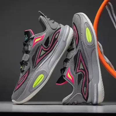 SIGNATURE ARC SNEAKERS