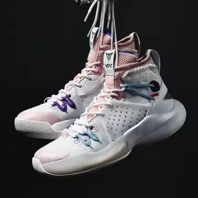 SOLID GRIP SNEAKERS