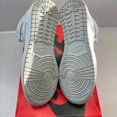 JORDAN 1 RETRO HIGH 85 OG