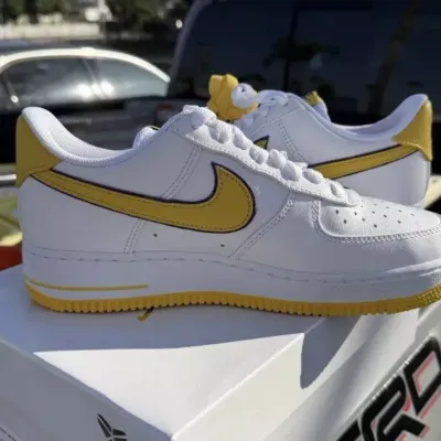 NIKE KOBE BRYANT X AIR FORCE 1 RETRO QS 