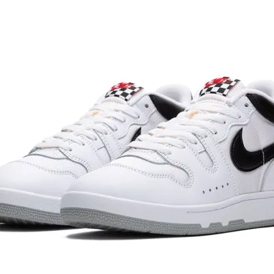 NIKE MAC ATTACK SQ SP