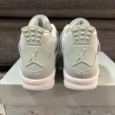 AIR JORDAN 4 RETRO SEAFOAM