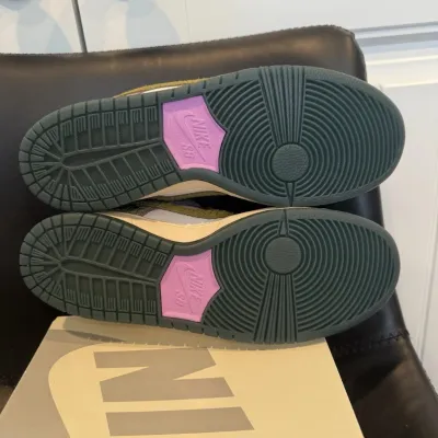NIKE ALEXIS SABLONE X DUNK 
