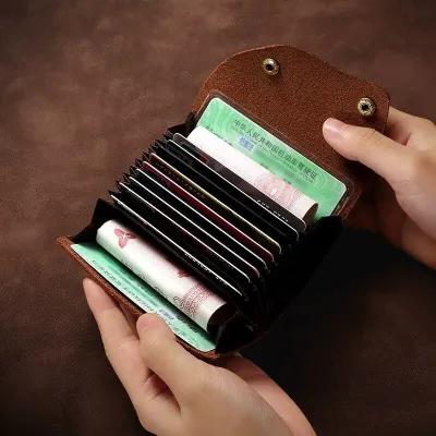 Genuine Crazy Horse Leather Retro Card Holder – Slim & Stylish