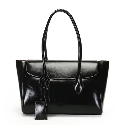 Luxe Tote Triumph