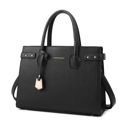 SINGLE-SHOULDER HANDBAG