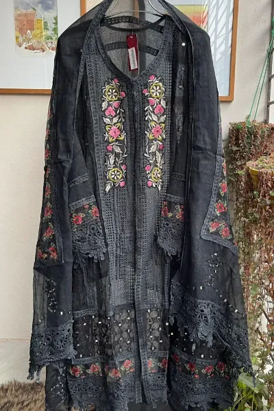 Pakistani Cotton Net Semi Stitched Gown 3pcs _ Black 
