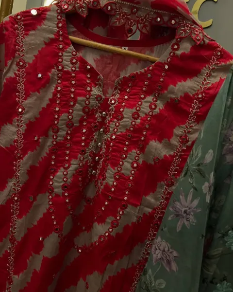 Original Pakistani Pure Lawn luxury embroidered and foilwork collection By Falaksapparel Stitched 3Pcs