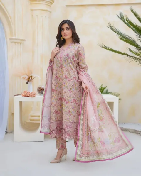 Pakistani Husnara Candy Floss Signature Embroidered Lawn Stitched 3Pcs _ Pink 